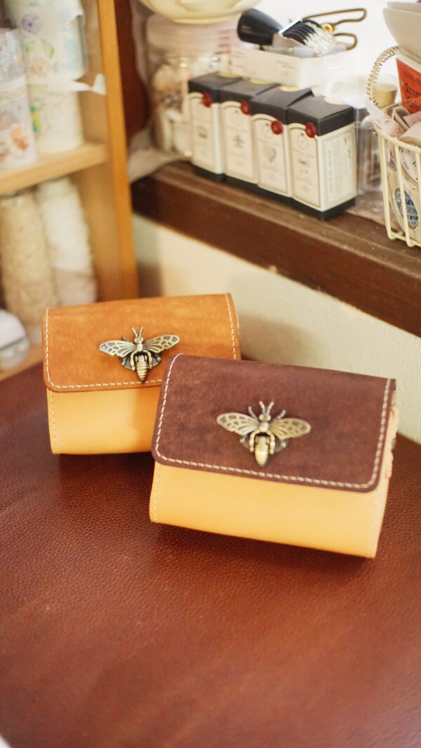 Bee Pouch V2 (two toned)