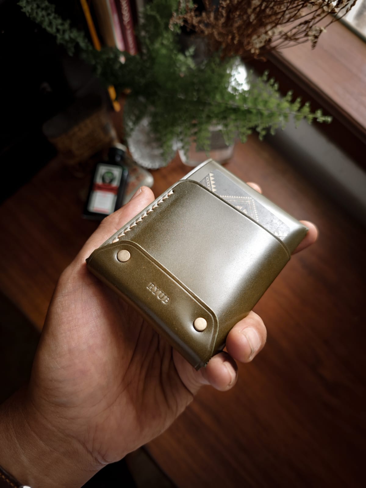 GILI BAY - SLIMWALLET SHELL CORDOVAN - Image 3